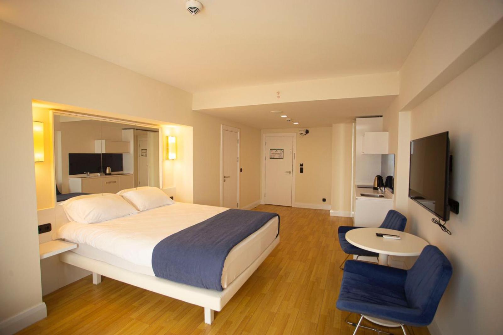 Orbi Aparthotel In 巴统 外观 照片