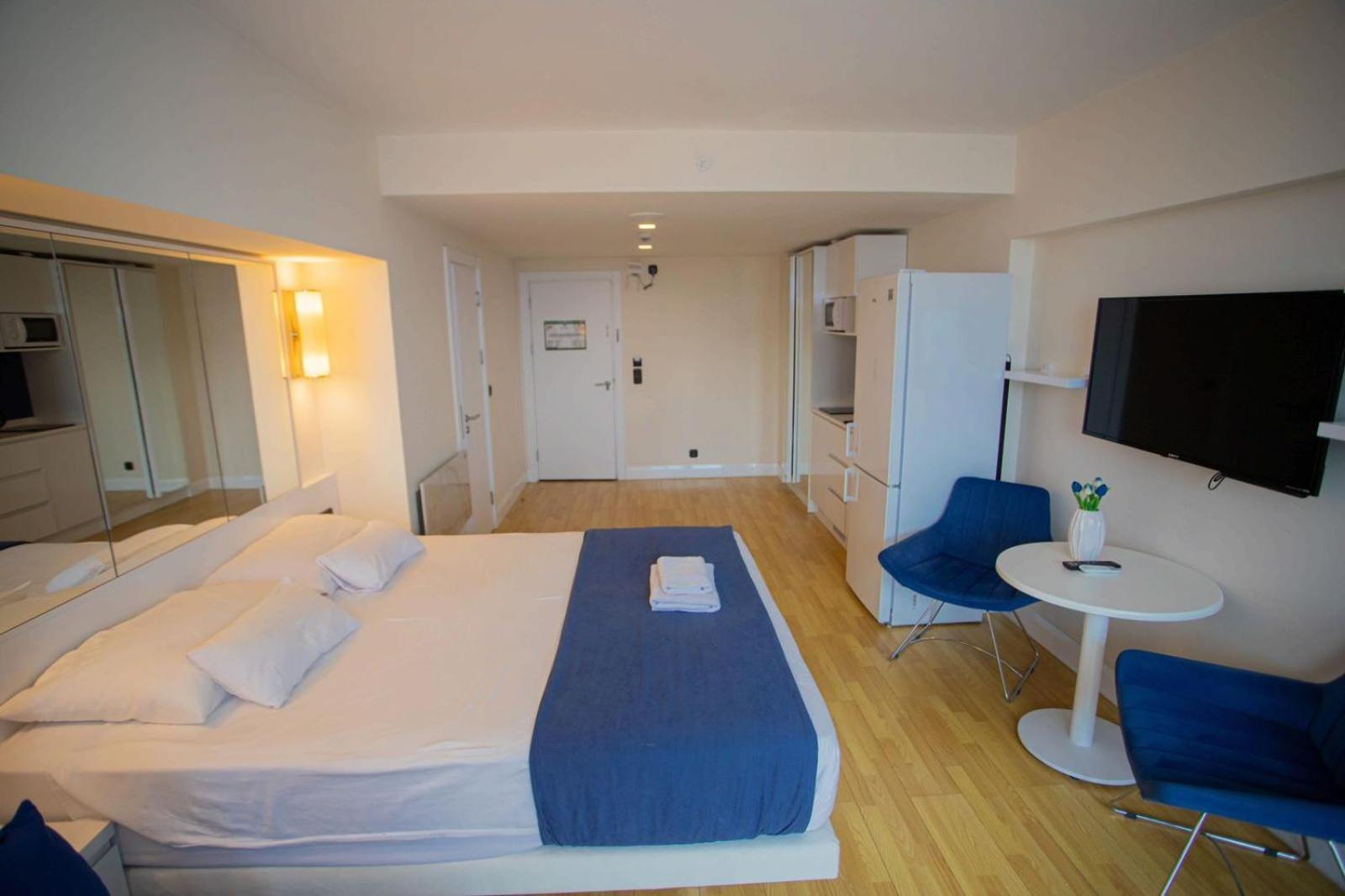 Orbi Aparthotel In 巴统 外观 照片