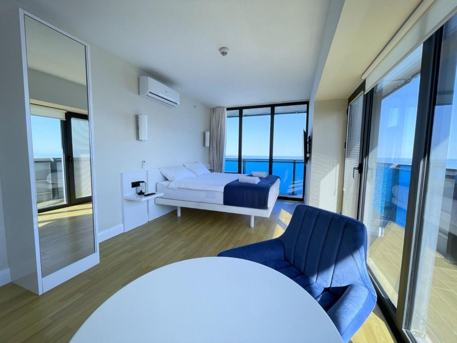 Orbi Aparthotel In 巴统 外观 照片
