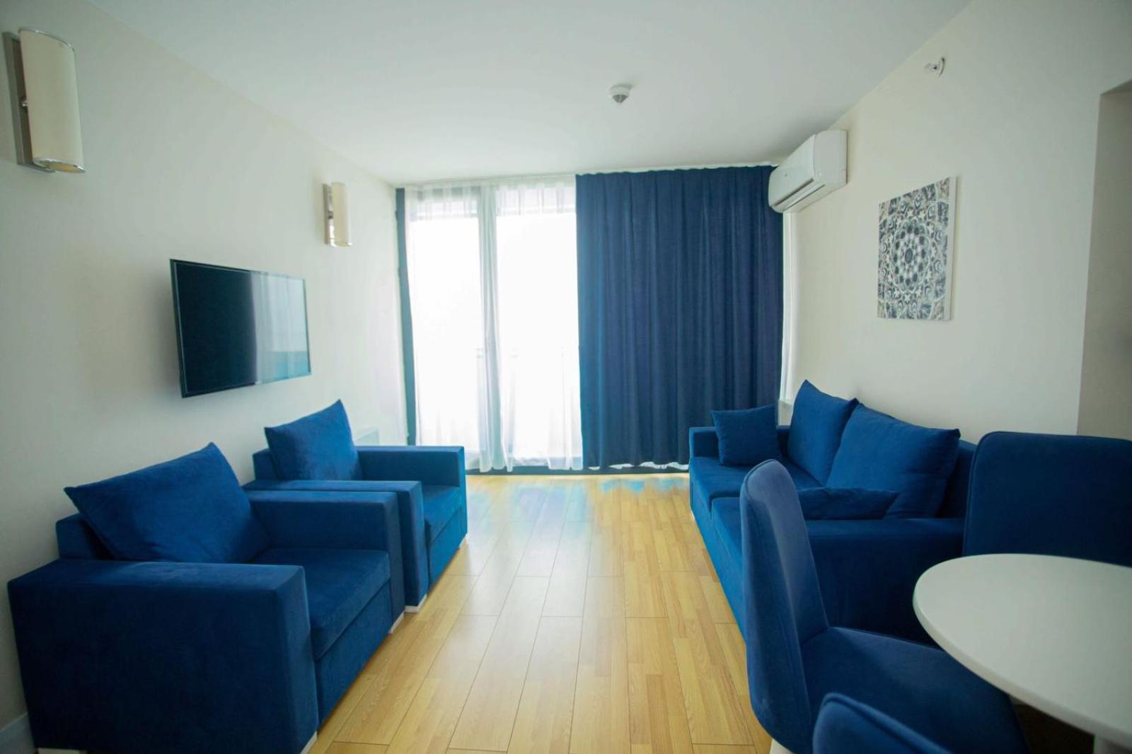 Orbi Aparthotel In 巴统 外观 照片