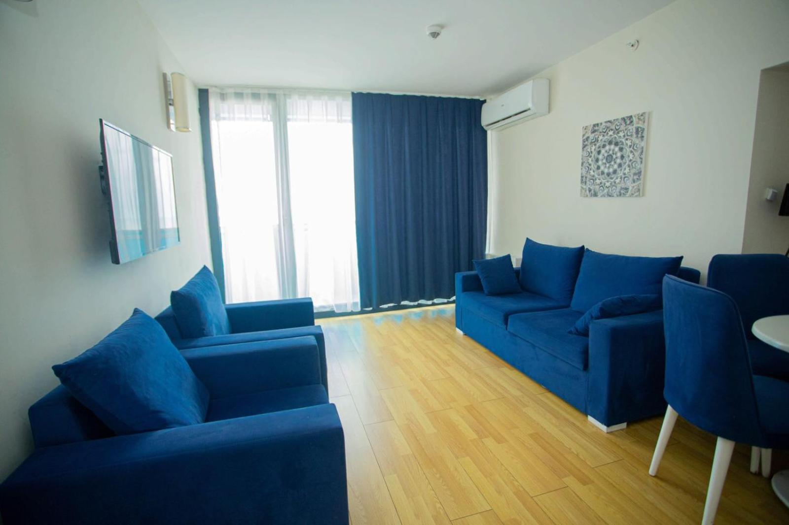 Orbi Aparthotel In 巴统 外观 照片