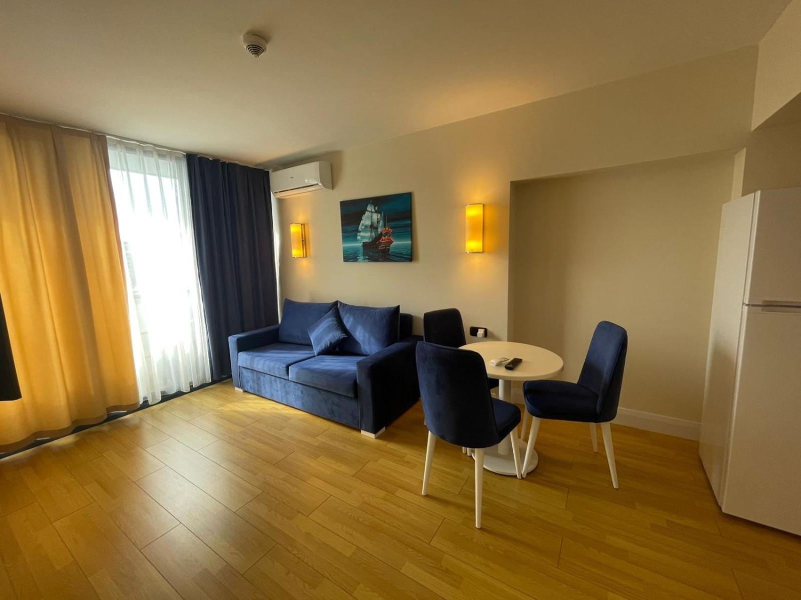 Orbi Aparthotel In 巴统 外观 照片