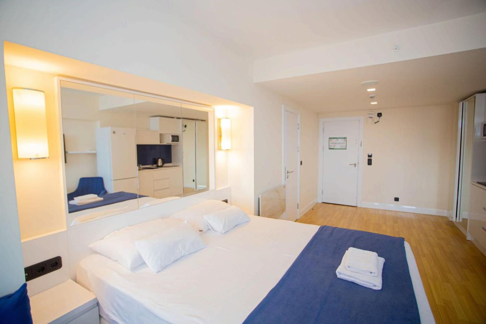 Orbi Aparthotel In 巴统 外观 照片